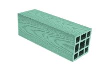 Столб гладкий из ДПК АЙ-ТЕХПЛАСТ зеленого цвета.