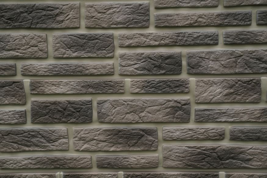 Фасадная панель Ю-пласт Стоун Хаус S-Lock Таганай, Туманный купить в Владивостоке