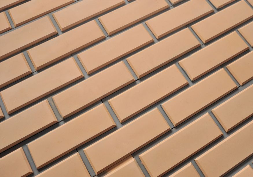 Фасадная плитка Кирисс Фасад, Гладкий кирпич с фаской и расшивкой шва. купить в Владивостоке