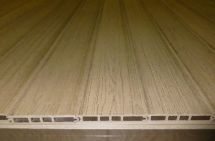 Пустотелая заборная доска с двухсторонним древесным тиснением из пластика